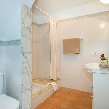 Sleeps 10 Pool Air Con Wifi Villa