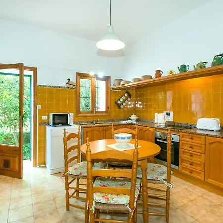Sleeps 10 Pool Air Con Wifi * Pollenca